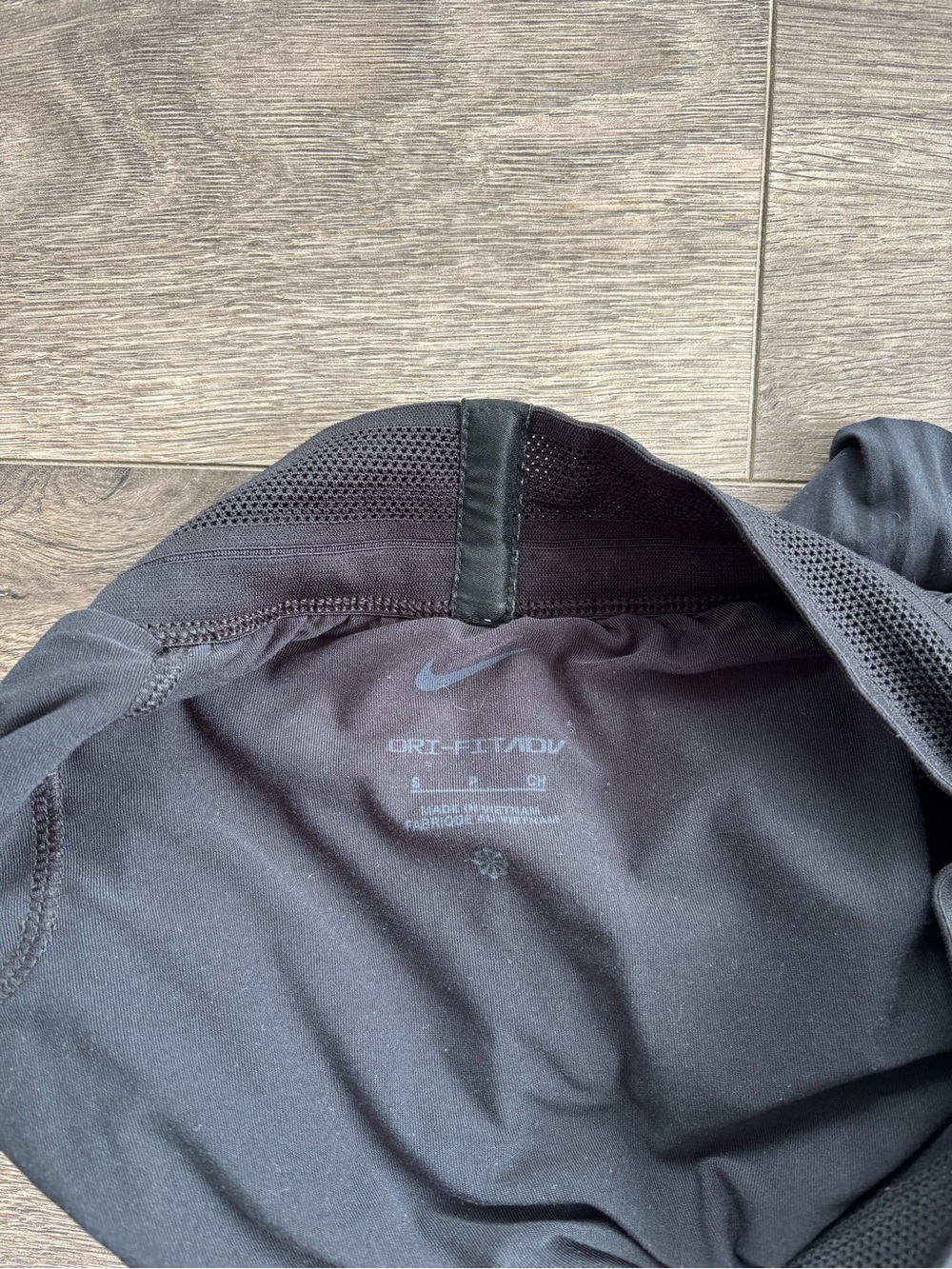 Nike Women’s Aeroswift Black Athletic Shorts - Picture 8 of 9